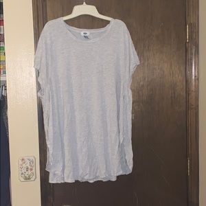 NWOT VERY CUTE LONG TEE W/ SLITS AT THE SIDES